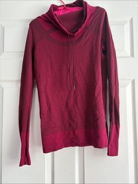 Under Armour Threadborne Cowl Neck Long Sleeve Athletic Top